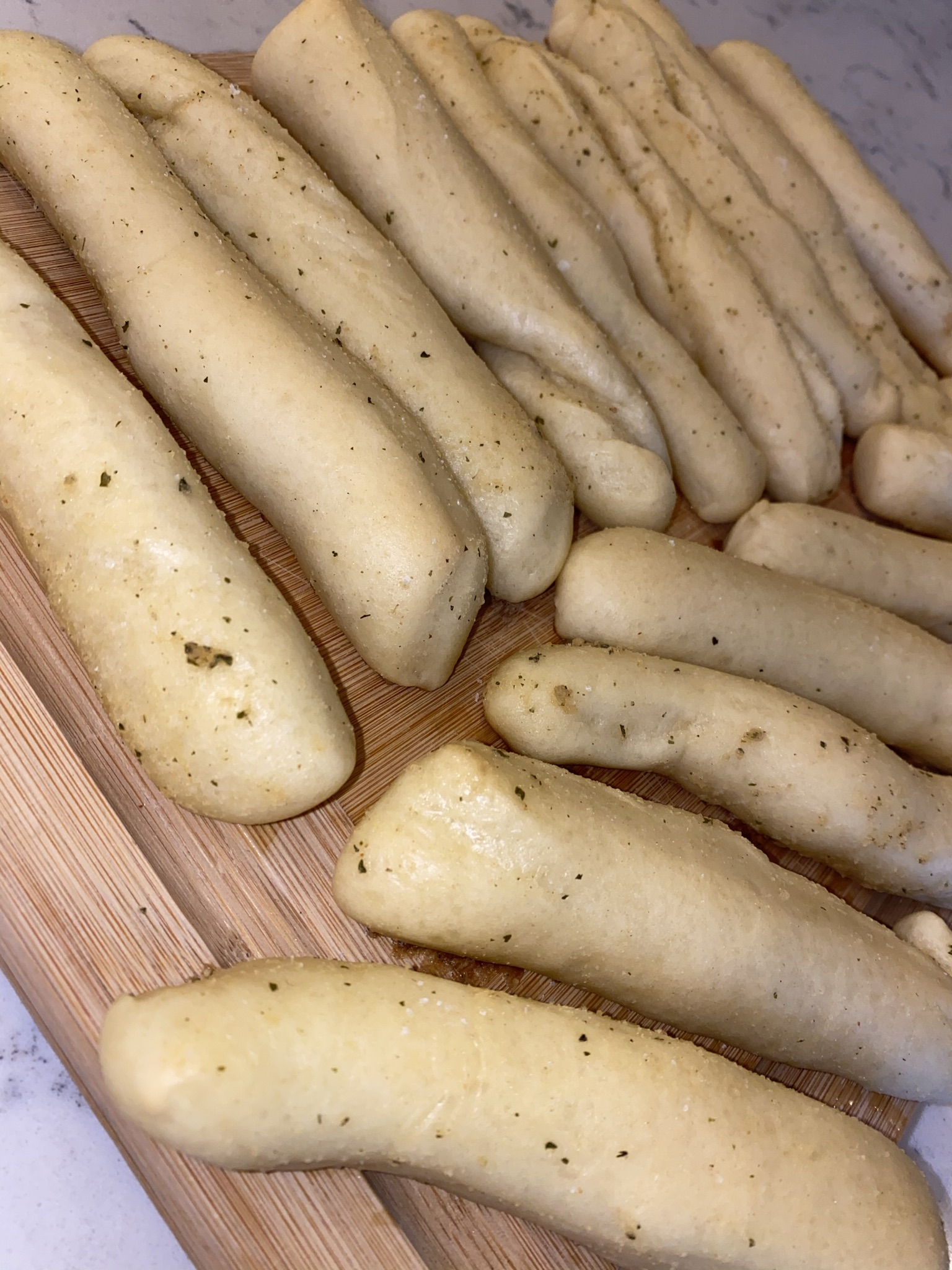 Copycat Olive Garden Breadsticks